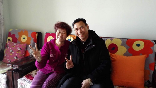 8黄平副院长看望退休人员刘春兰8_调整大小