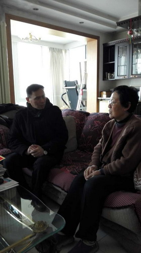 9黄平副院长看望退休干部段美玲9_调整大小