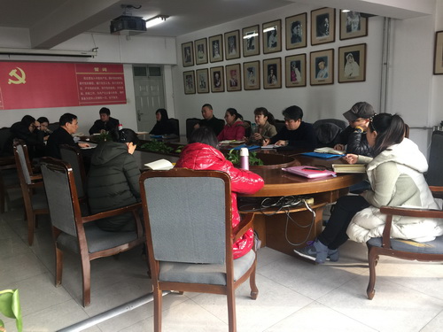 2、各系辅导员、学生处全体人员出席会议_调整大小