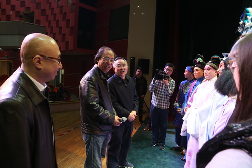 7.文化局副巡视员马文接见演员_调整大小