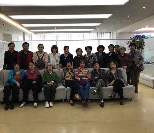 5.部分老干部合影_调整大小