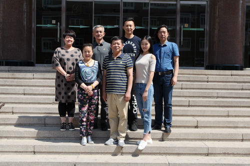 1相关专业负责人合影_调整大小