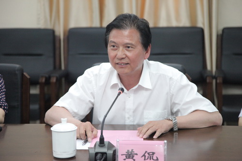 12北京市教育委员会副主任黄侃讲话_调整大小