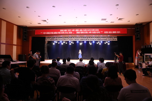 6国家艺术基金“中国戏曲传统化妆、服装技术培训”项目结业展示现场_调整大小