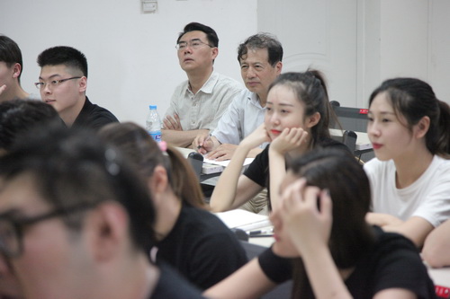 4课堂_调整大小