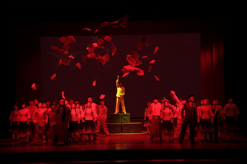 4.音乐剧《国之歌》_调整大小