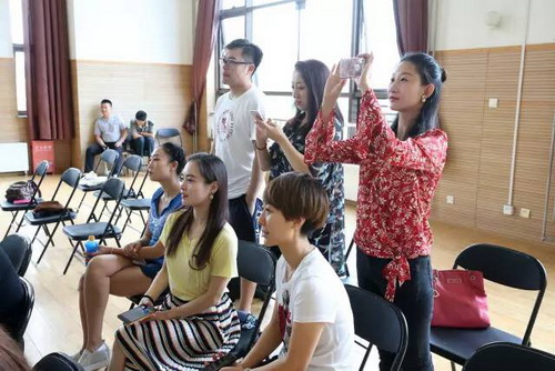 17授课教师们_调整大小