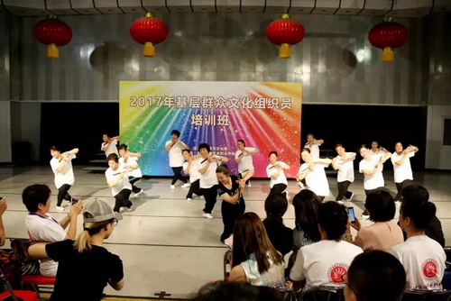 7京、评班 身段与剧目汇报_调整大小