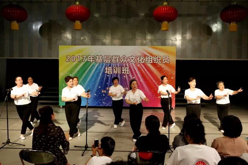 10京、评班剧目汇报_调整大小