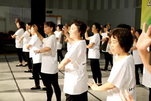 16京、评班剧目汇报_调整大小