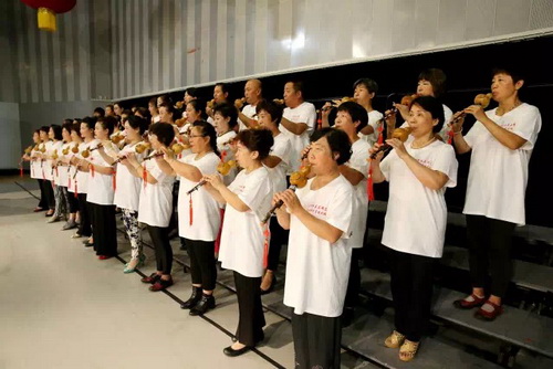 24音乐班葫芦丝演奏_调整大小