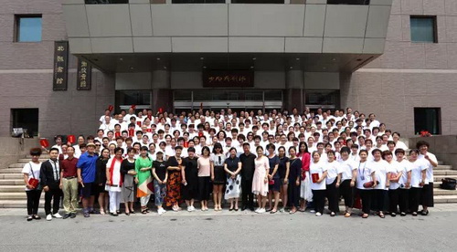 32大合影_调整大小