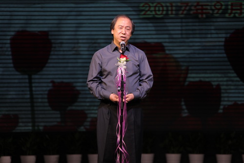 4院长致词_调整大小