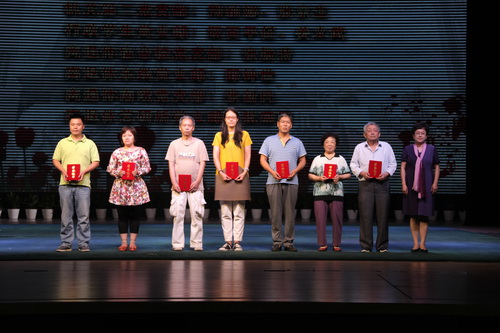 23获奖教师合影_调整大小