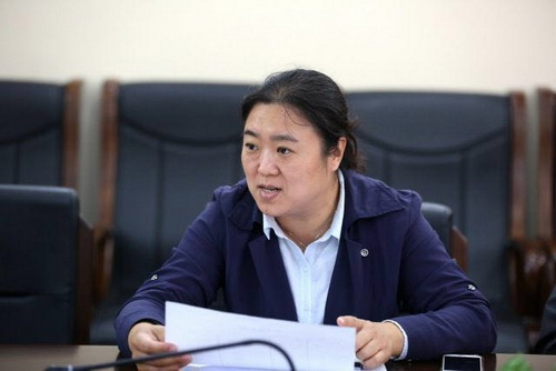 21两校教师进行讨论交流_调整大小