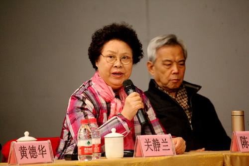 10知名校友关静兰_调整大小