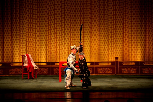 1剧照_调整大小