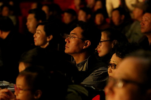 17现场观众_调整大小