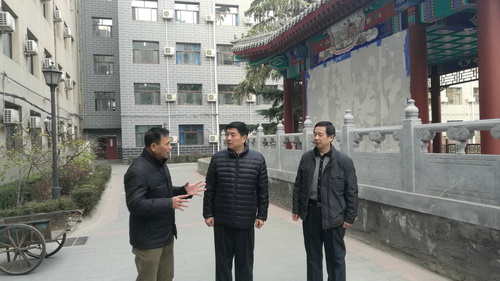 局领导检查学院安全工作2_调整大小