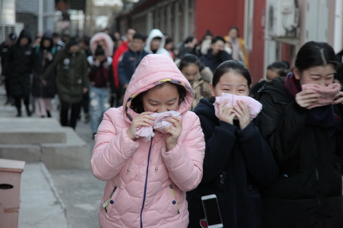 11、学生逃生演习_调整大小