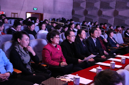 6.2《中华美德故事汇》天津专场领导观看演出_调整大小