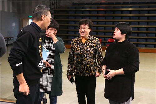 11党委副书记、工会主席毕兆炜给工会委员布置工作