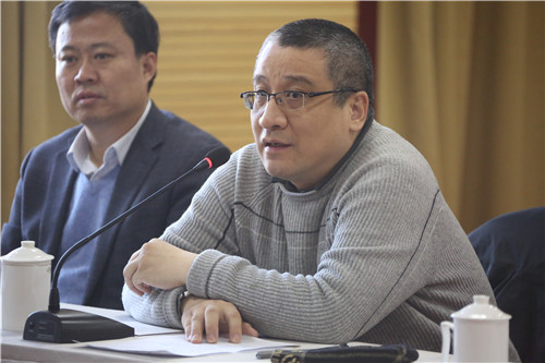 2.教务处副主任王硕主持会议