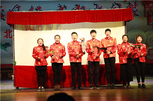 13、高职皮影2017班《小羊过桥》全体演员合影