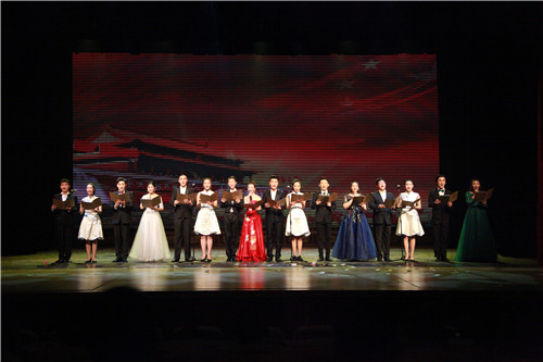 29、院学生会朗诵《我爱你，中国！》