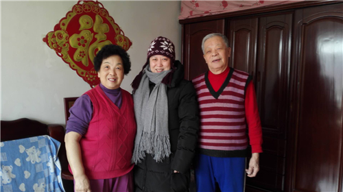 5黄珊珊副院长看望刘文如、张振芳老师