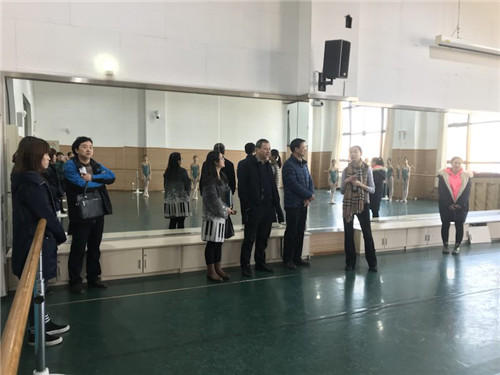 10观摩舞蹈系芭蕾课