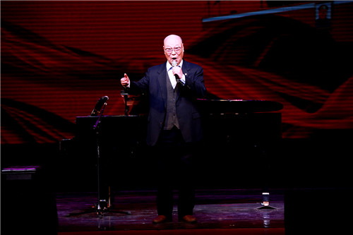 5著名男中音歌唱家刘秉义