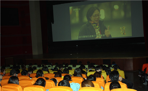 6.爱国爱乡的台籍党代表卢丽安