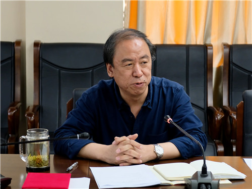 15学术委员会主任委员、院长刘侗发言