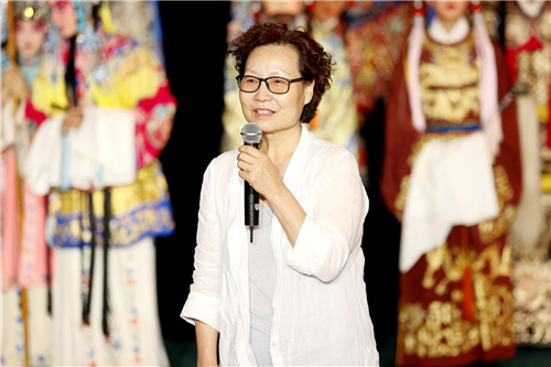 8培训班特聘专家、一级造型师艾淑芸致辞