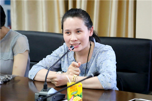 11学员们在座谈会上进行交流