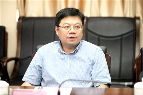 6贵州省文化厅党组成员、副厅长袁伟讲话