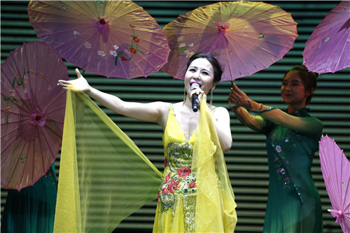 3音乐系教师夏丹丹助演