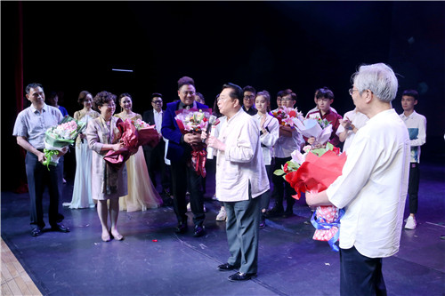 10曹华恩师、著名声乐教育家李双江出席音乐会