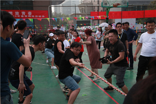 19.舞美系拔河代表2队