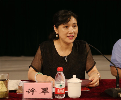 2北京戏曲艺术职业学院副院长国家艺术基金2017年度艺术人才培养资助项目—《京剧荀派艺术人才培训班》项目负责人许翠讲话