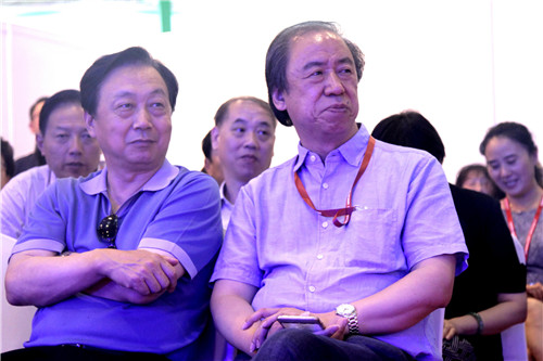 11院长刘侗亲临博览会