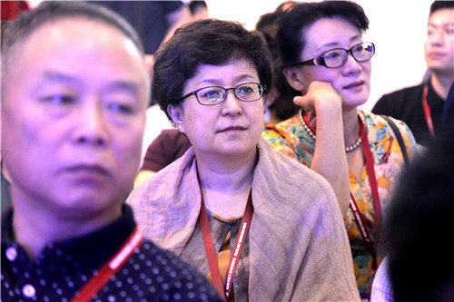 12党委副书记毕兆炜亲临博览会