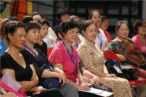 2参加开班仪式的学员