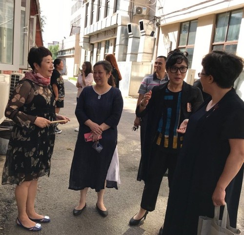 6院领导检查专业课堂