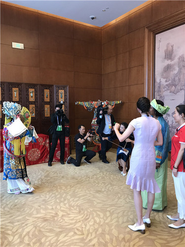 3非洲国家首脑夫人观看我院京剧展示