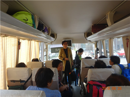 1.秋游毕书记讲话