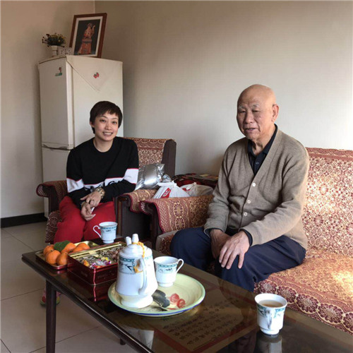 9副院长吴蕾慰问张庆良老师