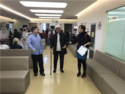 1夏磊、马佳老师服务老干部