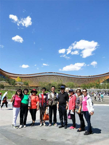 4.世园会戏校部分老干部合影